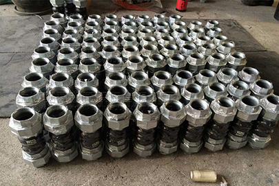 <a href=http://m.mingjiapipe.cn.cn target=_blank class=infotextkey>絲扣橡膠接頭</a>重慶市北碚區(qū)生產(chǎn)廠家